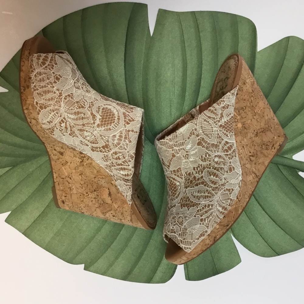 Outstanding Gianni Bini Wedges. - Picture 4 of 8